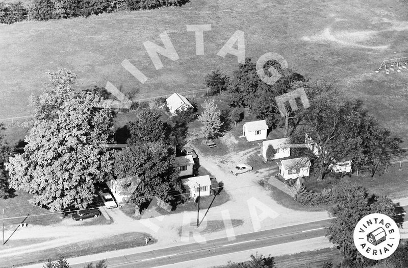 White Pigeon Tourist Cabins - 10426 Us-12